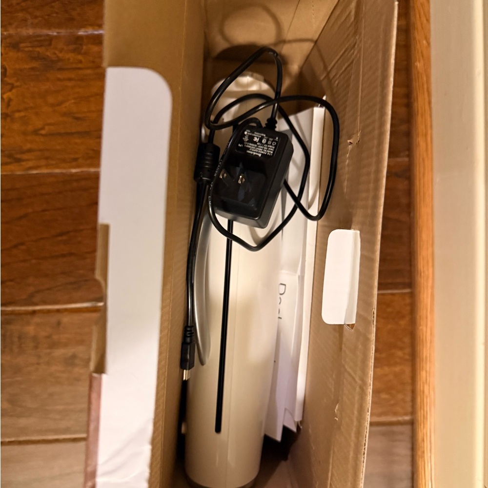 Brookstone iConvert Tablet Scanner - White - Picture 14 of 15